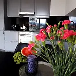 Przy Aquaparku W Redzie *