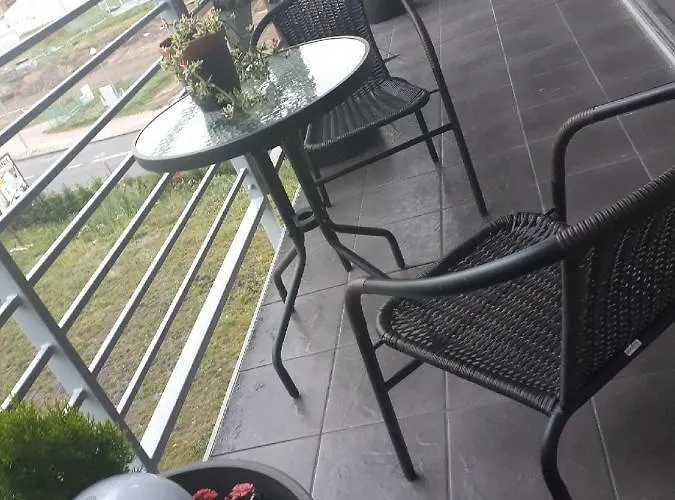 Przy Aquaparku W Redzie